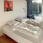 3 Bedroom Amazing In ברובסט