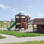 בית נופש 3 Bedroom Amazing In *