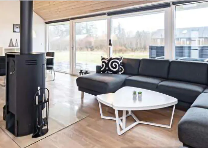 Vakantiehuis 3 Bedroom Amazing In *